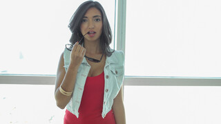 Frida Sante's Neighborhood Escapade - лучшее порно 24/7 на HOTSEXVIDEOS24.COM
