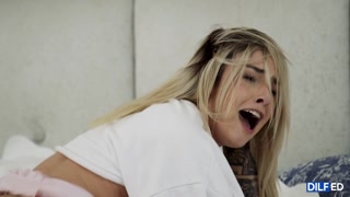  Teen Stepdaughter's Wild Ride with Derrick Pierce - лучшее порно 24/7 на HOTSEXVIDEOS24.COM