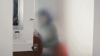 Sister's Wet Pussy Gets Played - лучшее порно 24/7 на HOTSEXVIDEOS24.COM