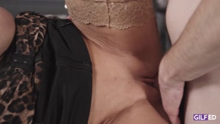 Thanksgiving Threesome - Anthony Pierce Pounds Rita Daniels Hard - лучшее порно 24/7 на HOTSEXVIDEOS24.COM