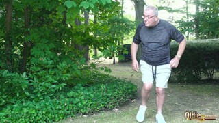 Old and Young Threesome with Philippe - лучшее порно 24/7 на HOTSEXVIDEOS24.COM