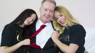 Teen Threesome: Pussy Licking, Deepthroat, and Cum Swapping - лучшее порно 24/7 на HOTSEXVIDEOS24.COM