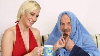 Blonde Babe Irenne Goes Wild with Gustavo - лучшее порно 24/7 на HOTSEXVIDEOS24.COM