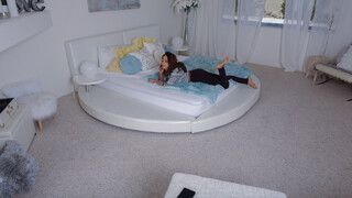 Stepfamily Fantasy Comes True - лучшее порно 24/7 на HOTSEXVIDEOS24.COM