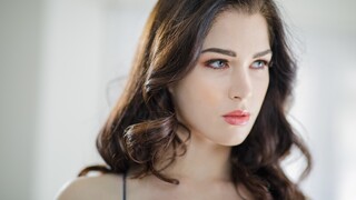 Brunette Bombshell and Her Big Cock - лучшее порно 24/7 на HOTSEXVIDEOS24.COM