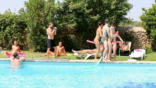 Brunette Teen Wendy Goes Wild at the Pool - лучшее порно 24/7 на HOTSEXVIDEOS24.COM