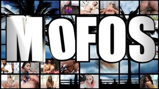 Brick Danger Fucks Tiny Redhead Outdoors - лучшее порно 24/7 на HOTSEXVIDEOS24.COM