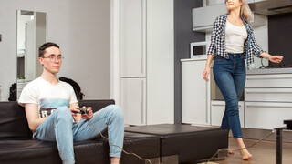 No time for games when stepsister wants to fuck - лучшее порно 24/7 на HOTSEXVIDEOS24.COM