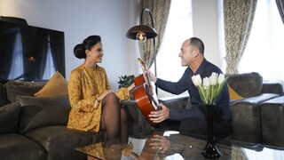 Natural tits MILF Jennifer Mendez blows and rides tutor - лучшее порно 24/7 на HOTSEXVIDEOS24.COM