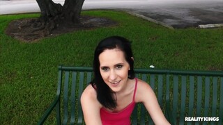Blowjob from Brunette Niki - лучшее порно 24/7 на HOTSEXVIDEOS24.COM