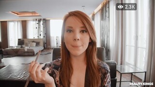 MUA Lottie Magne's Steamy Amateur Blowjob Session - лучшее порно 24/7 на HOTSEXVIDEOS24.COM