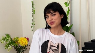 Shaved and Ready: Freja's Amateur Masturbation - лучшее порно 24/7 на HOTSEXVIDEOS24.COM