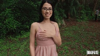 Outdoor Doggystyle with Trimmed Pussy - лучшее порно 24/7 на HOTSEXVIDEOS24.COM