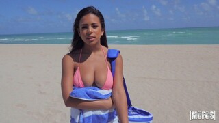 Big Natural Tits Brunette Squirts in Missionary - лучшее порно 24/7 на HOTSEXVIDEOS24.COM