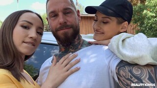 Car Sex with Brunette, Blonde, and a Teen - смотрите горячие секс видео на HOTSEXVIDEOS24.COM