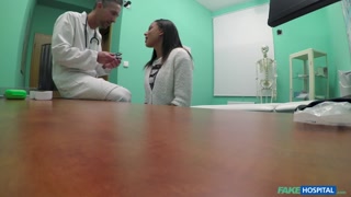 Athletic Babe Fucks Doctor in Thong - лучшее порно 24/7 на HOTSEXVIDEOS24.COM