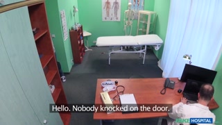Amateur Doctor Fucks Pussy in Medical Office - лучшее порно 24/7 на HOTSEXVIDEOS24.COM
