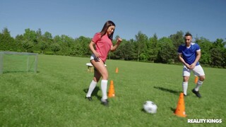 The Soccer Player's Deepthroat Fucking - смотрите горячие секс видео на HOTSEXVIDEOS24.COM