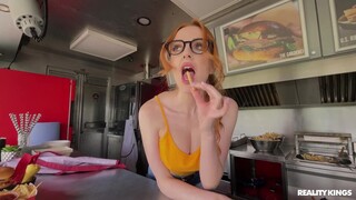 Cowgirl Cumshot on the Truck - лучшее порно 24/7 на HOTSEXVIDEOS24.COM