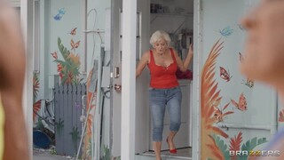 Cash's Cougar Conquest - лучшее порно 24/7 на HOTSEXVIDEOS24.COM