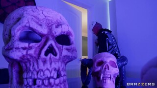 GrandPervs 2: Wife Gets Down with Chong Dong - лучшее порно 24/7 на HOTSEXVIDEOS24.COM