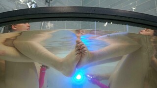 Underwater Sex Toy Fun - лучшее порно 24/7 на HOTSEXVIDEOS24.COM