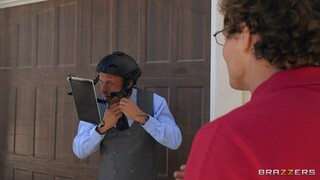 Spanking the Surrogate's Bubble Butt - лучшее порно 24/7 на HOTSEXVIDEOS24.COM
