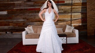 Karina White Fucks In Her Wedding Dress - лучшее порно 24/7 на HOTSEXVIDEOS24.COM