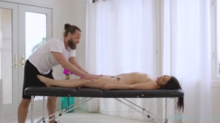 Teen Vanessa Sky Fucks Boss for New Job - Brunette Facial - лучшее порно 24/7 на HOTSEXVIDEOS24.COM