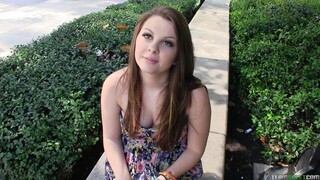 Hot Teen Cali Hayes Shows Her Juicy Ass - лучшее порно 24/7 на HOTSEXVIDEOS24.COM
