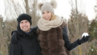 Blonde Babe Shona River Rims & Takes Anal in Winter Wonder - лучшее порно 24/7 на HOTSEXVIDEOS24.COM