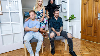 Wild Shadow Sex with Reagan Foxx & Kenzie Love - лучшее порно 24/7 на HOTSEXVIDEOS24.COM