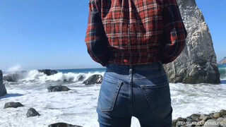 Outdoor Beach Sex with Eva Elfie - лучшее порно 24/7 на HOTSEXVIDEOS24.COM