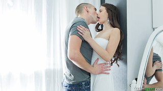 Hot European Sex with Alexander and Peachy - лучшее порно 24/7 на HOTSEXVIDEOS24.COM