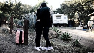 Vacation Threesome: MILF and Teens Share Steve Holmes - лучшее порно 24/7 на HOTSEXVIDEOS24.COM