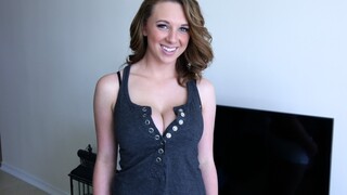 Teen Brooke Wylde Shows Off Huge Tits - лучшее порно 24/7 на HOTSEXVIDEOS24.COM