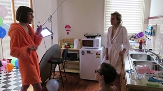 Molly & Ray - On Set Secrets Revealed - лучшее порно 24/7 на HOTSEXVIDEOS24.COM
