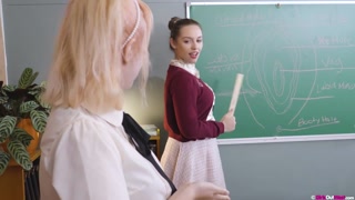 Willow the Busty Teacher Gives Extra Credit in Bed - лучшее порно 24/7 на HOTSEXVIDEOS24.COM