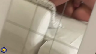 Hairy mature slut Gizelda takes a big load - лучшее порно 24/7 на HOTSEXVIDEOS24.COM
