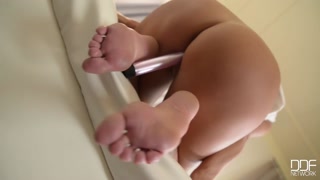 Lina Dean Fetish Show - Feet & Gaping - лучшее порно 24/7 на HOTSEXVIDEOS24.COM