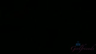 Cumshot on Sydney Cole’s tight beach body with sexy foot fun - лучшее порно 24/7 на HOTSEXVIDEOS24.COM