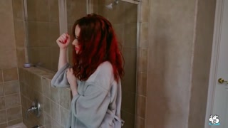 Redhead with Glasses Deepthroats and Gets a Facial - лучшее порно 24/7 на HOTSEXVIDEOS24.COM