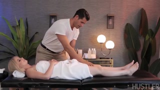 Aria Banks Goes Deep with Oil Massage and Big Cock - лучшее порно 24/7 на HOTSEXVIDEOS24.COM