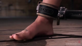 Blonde Beauty Kleio Valentien Tied Tight and Teased Hard - лучшее порно 24/7 на HOTSEXVIDEOS24.COM