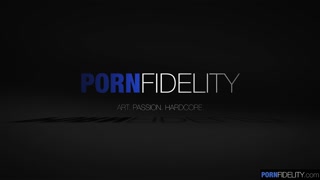 Noemie Takes Ryan's Dick Up Her Ass - лучшее порно 24/7 на HOTSEXVIDEOS24.COM