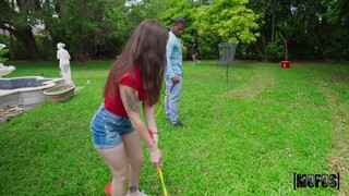 The Bucket Golf Blowjob - лучшее порно 24/7 на HOTSEXVIDEOS24.COM