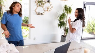 Glasses Stepmom's Nuru Surprise - лучшее порно 24/7 на HOTSEXVIDEOS24.COM