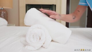Blowjob Cures Vacation Sadness - лучшее порно 24/7 на HOTSEXVIDEOS24.COM