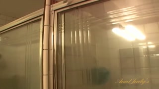 Sexy Berlin rubs her clit in the shower - лучшее порно 24/7 на HOTSEXVIDEOS24.COM