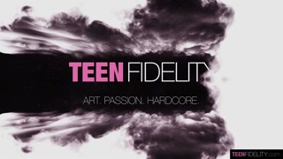 Ryan Madison cums inside teen Kaia Martin - лучшее порно 24/7 на HOTSEXVIDEOS24.COM